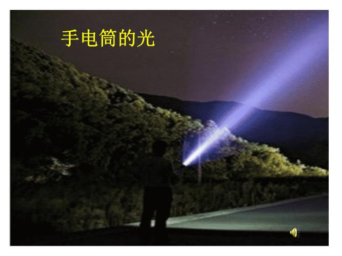 - 利用游戏中的其他光源,比如电脑屏幕或火堆,在必要时,可以尝试找到新的手电筒。