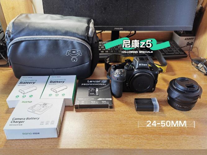 面对市场上琳琅满目的相机产品，为何尼康D4仍被视为专业摄影师的必备之选？除了上述提到的卓越性能、坚固耐用和创意功能外，其36900元的售价也是不可忽视的因素，相较于同级别的其他品牌相机，尼康D4在保持高性能的同时，提供了更为亲民的价格，使得更多专业摄影师能够轻松拥有这款梦幻利器。