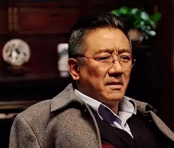 问题三:三星I100在性价比方面有哪些优势,使得它成为市场上的一匹黑马?