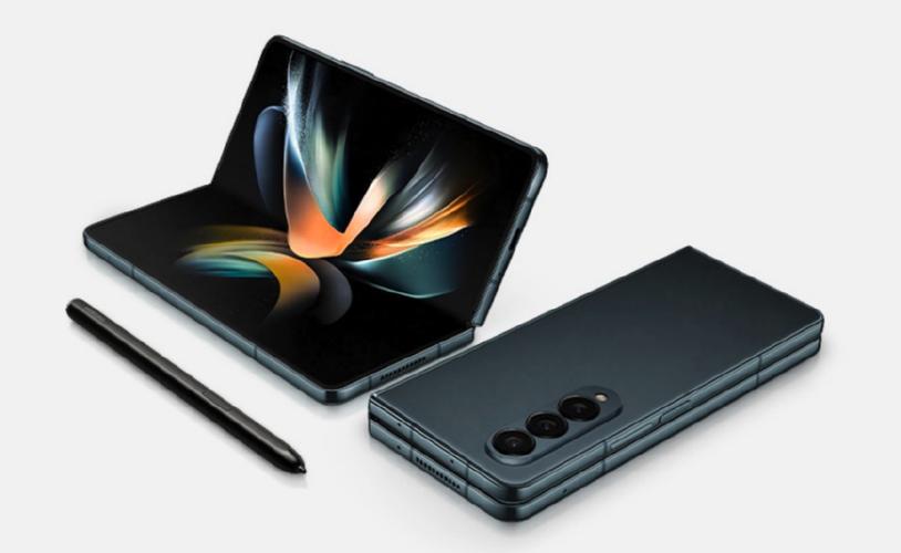 三星Galaxy Z Fold4在屏幕方面下足了功夫,它采用了一块7.6英寸的主屏,分辨率高达2176x1812像素,支持HDR10+技术,色彩表现丰富细腻,无论是观看高清视频还是进行多任务处理,都能带来极佳的视觉体验,其副屏也达到了6.2英寸,便于用户在折叠状态下进行日常操作,两块屏幕均采用了AMOLED材质,支持120Hz高刷新率,滑动流畅无拖影。