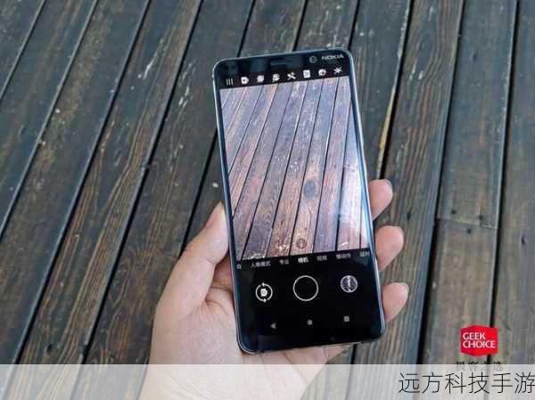 在拍照方面,诺基亚929同样表现出色,其后置摄像头为2000万像素PureView摄像头,支持自动对焦和多种拍摄模式,能够拍摄出清晰、细腻的照片和视频,该机还配备了双LED闪光灯,进一步提升了暗光环境下的拍摄效果,而诺基亚N95(8G)则拥有500万像素卡尔·蔡司自动对焦摄像头,支持最高20倍数码变焦和多种拍摄设置,虽然与929相比像素较低,但在当时已是顶级配置,能够拍摄出令人满意的照片和视频。