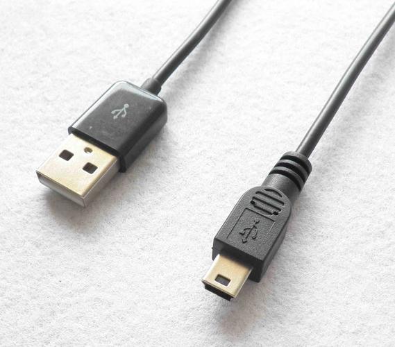 USB线:确保你的USB线支持数据传输,以便连接电脑和手机。