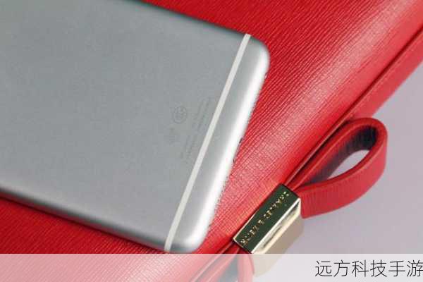 成功移除后盖后,我们就能看到手机内部的庐山真面目了,联想S90的内部设计非常规整,大多采用卡扣和螺丝进行固定,我们需要使用塑料撬棒等工具,小心翼翼地分离机身与主板之间的连接,在这个过程中,要特别注意不要损坏主板上的任何元件或连接线。