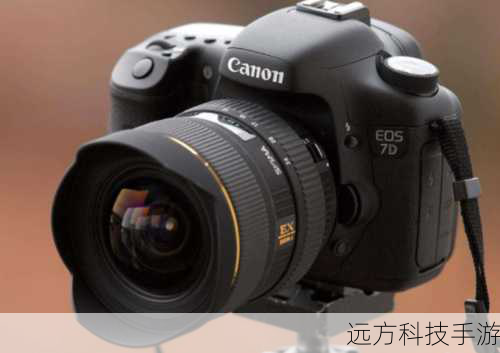 对于摄影而言,精准的对焦是拍摄成功的关键,佳能EOS 7D配备了先进的19点自动对焦系统,其中包括中央双十字型对焦点,能够实现对焦的快速与准确,无论是静态人像的细腻刻画,还是动态场景的快速追踪,EOS 7D都能游刃有余,其人体工学设计的机身和丰富的按键布局,让摄影师在拍摄过程中能够迅速调整参数,享受操控的乐趣。