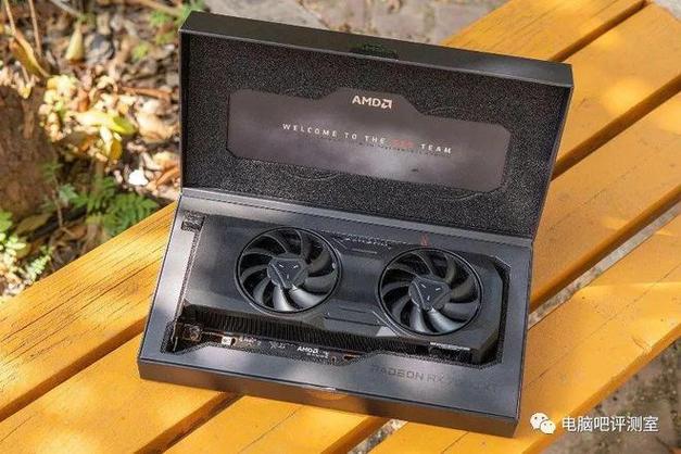 A:宏碁AS4752G-2432G75Mncc采用了NVIDIA Geforce GT 540M独立显卡,搭配Intel核芯显卡,支持Optimus智能显卡切换技术,这一配置在当时的中低端笔记本中较为少见,使得该笔记本在图形处理及游戏性能上有了显著提升,能够流畅运行一些主流的网络游戏及部分大型单机游戏。