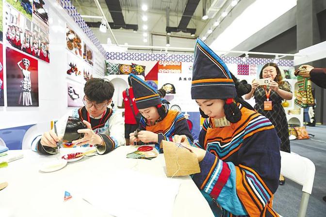 跨界融合,一机多能