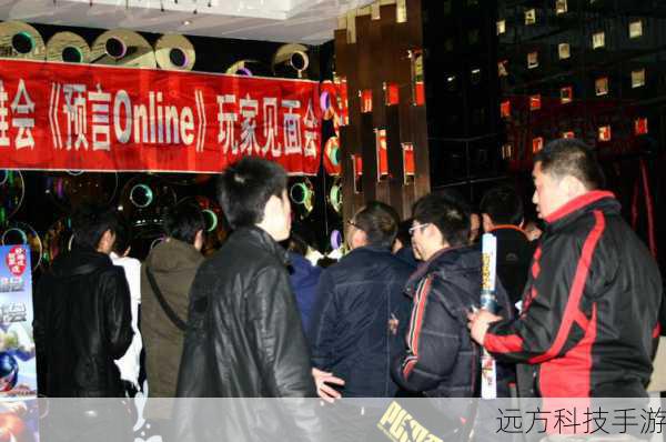 在本次 ChinaJoy 的现场,《街头篮球》的展区成为了众多玩家瞩目的焦点,精心布置的场景,高度还原了游戏中的经典元素,让玩家们一踏入展区,就仿佛置身于那个熟悉的街头篮球世界,色彩斑斓的涂鸦、标志性的篮球场地,还有那些曾经让我们为之疯狂的角色形象,都一一呈现在眼前,勾起了玩家们无尽的回忆。