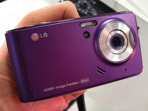 更令人惊喜的是,LG KU990还加入了防抖功能,这在拍照手机中并不多见,防抖功能的加入,使得用户在拍摄时能够更加稳定地捕捉美好瞬间,减少因手抖而产生的模糊照片,手机还支持16倍数码变焦、多种场景模式(如自动、肖像、风景、夜间等)以及ISO调节(最高可达ISO800),让用户能够根据自己的需求进行个性化设置,拍出更具创意的照片。